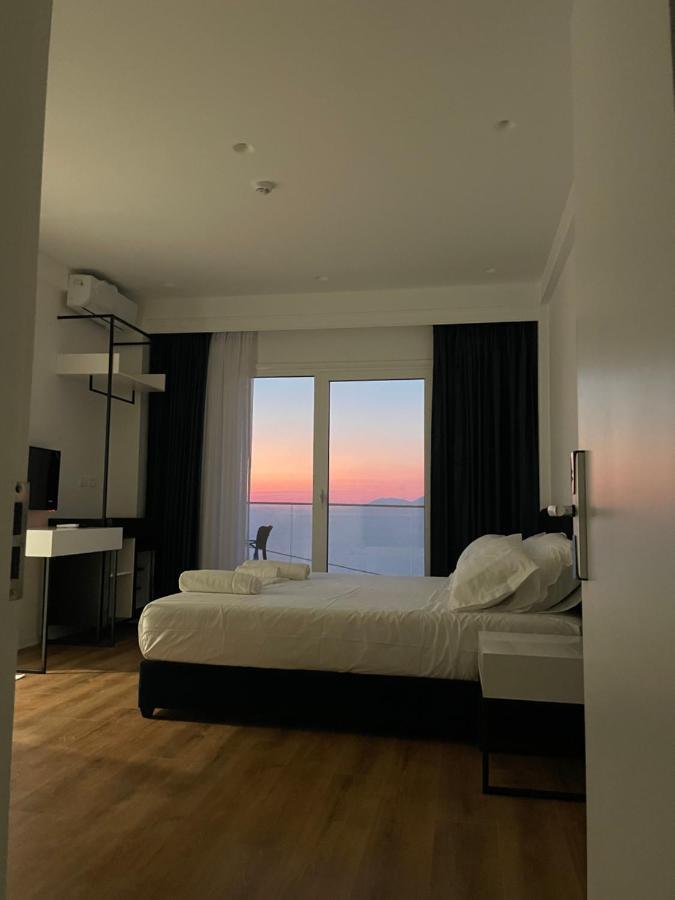 Sea & Lake View Villa Ksamil Exteriér fotografie